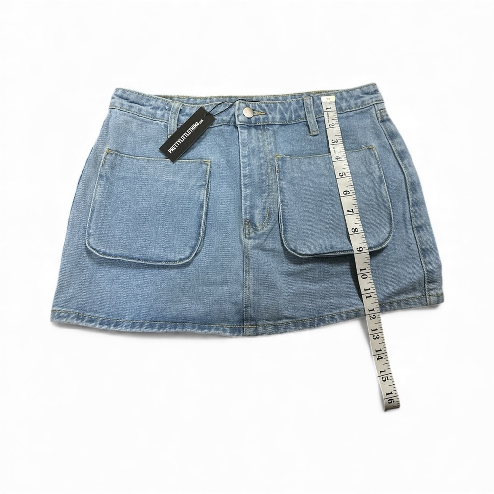 PrettyLittleThing Light Blue Cargo Pocket Denim Mini Skirt – Size 6 [US], (10UK) - Picture 7 of 9